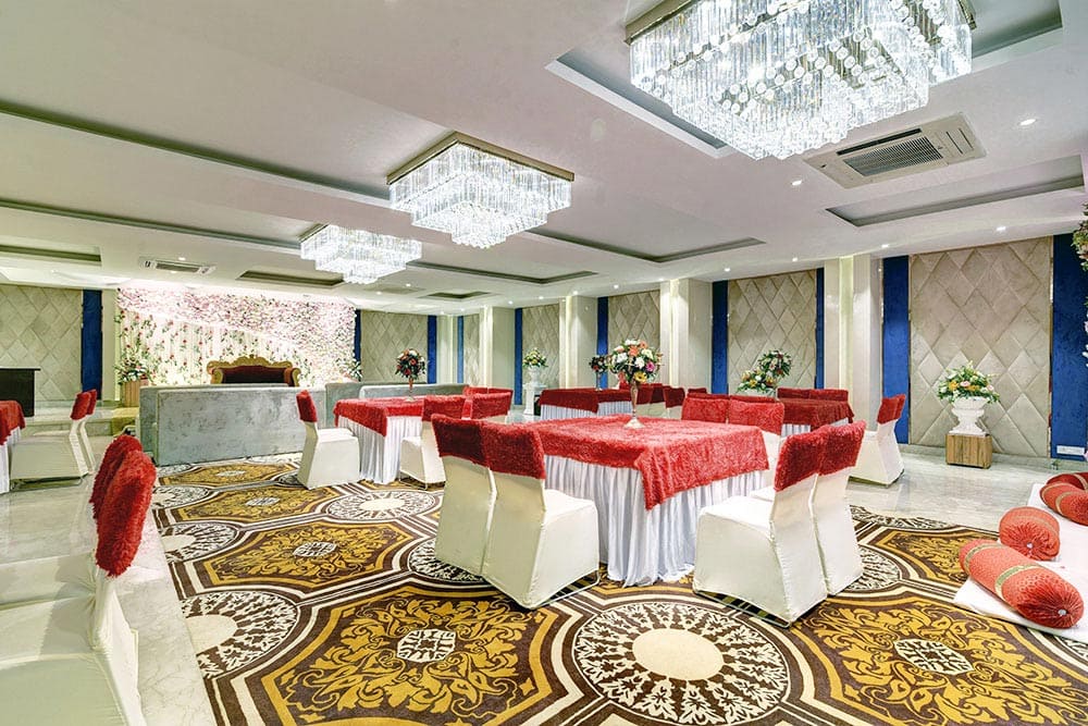 Jim Cobbett resorts booking