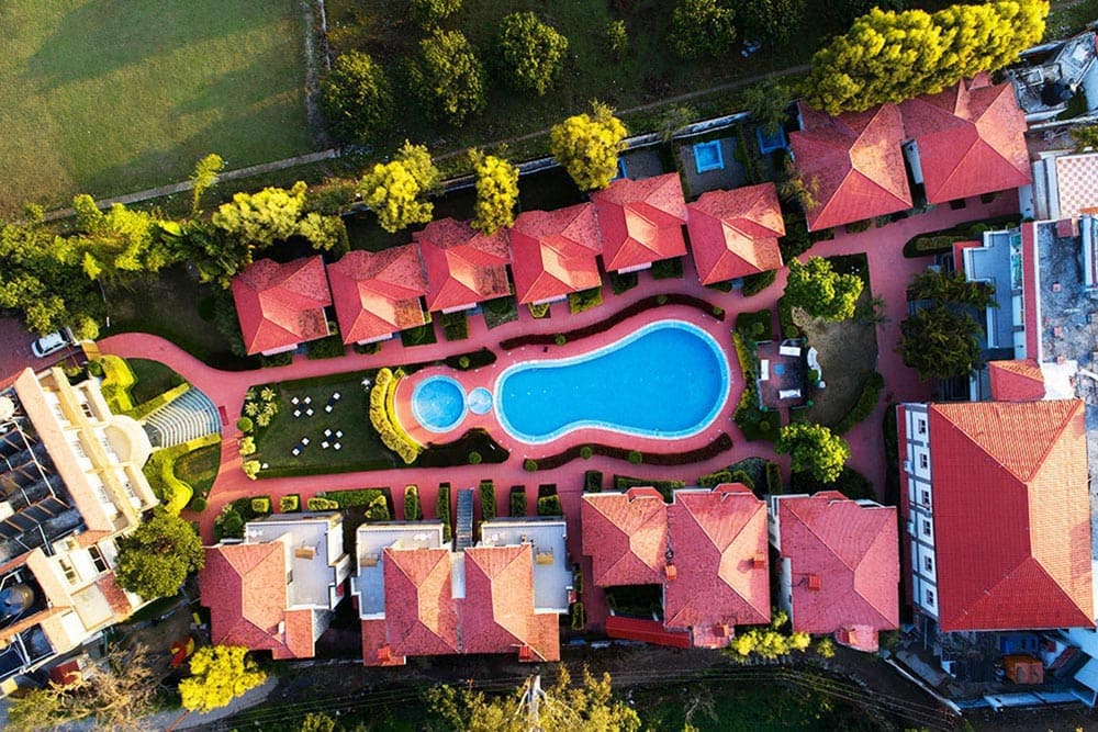 resorts near Jim Cobbett